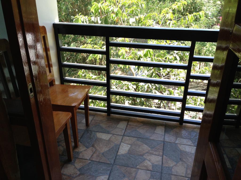 Citrine Travel Lodge El Nido Zimmer foto